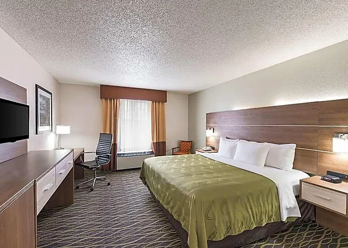 Quality Near Grand Canyon Inn 4*